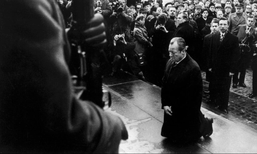 二战后德国总理布兰特下跪；纳粹；二战