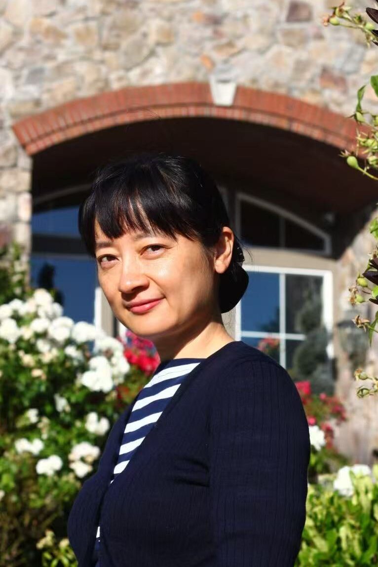 周颖
现任中国社会科学院外国文学研究所副研究员
文学博士